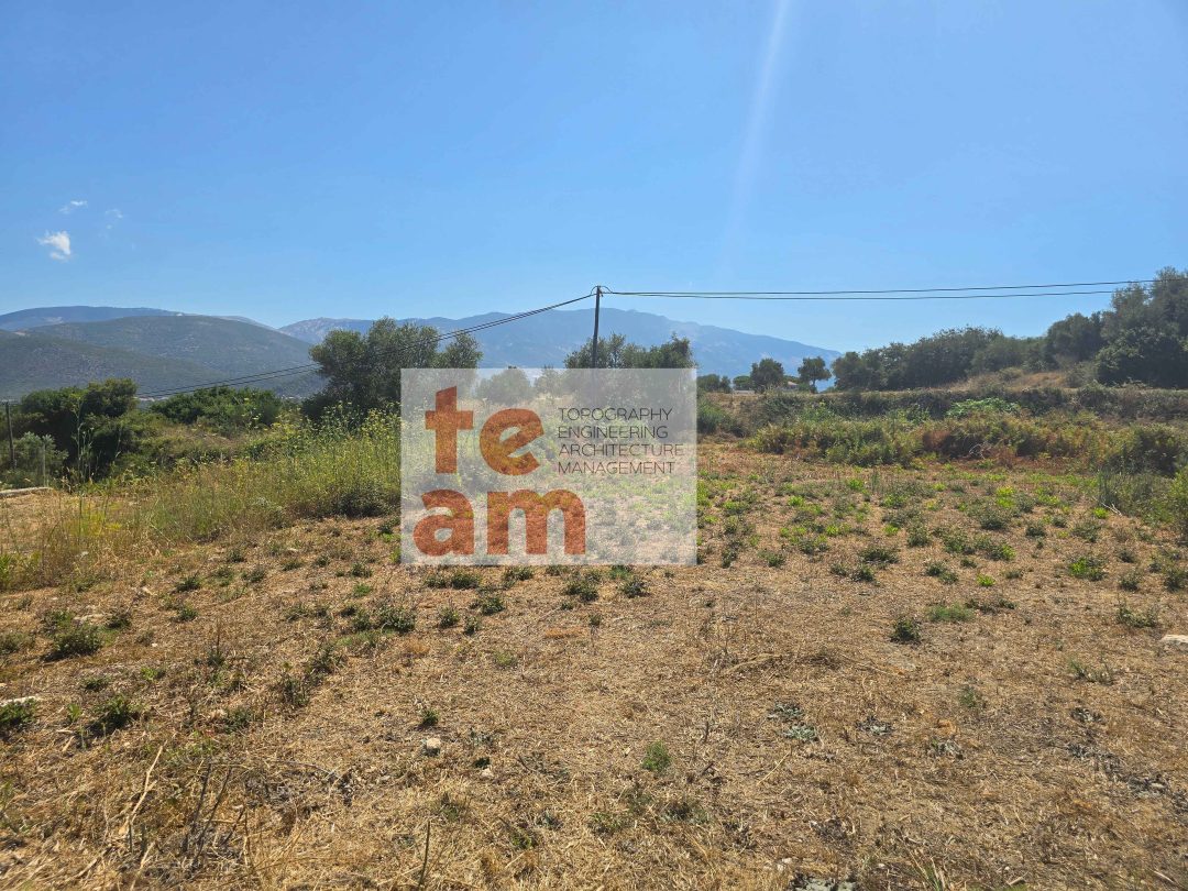 Οικοπεδο με πανοραμική θέα-Λακύθρα